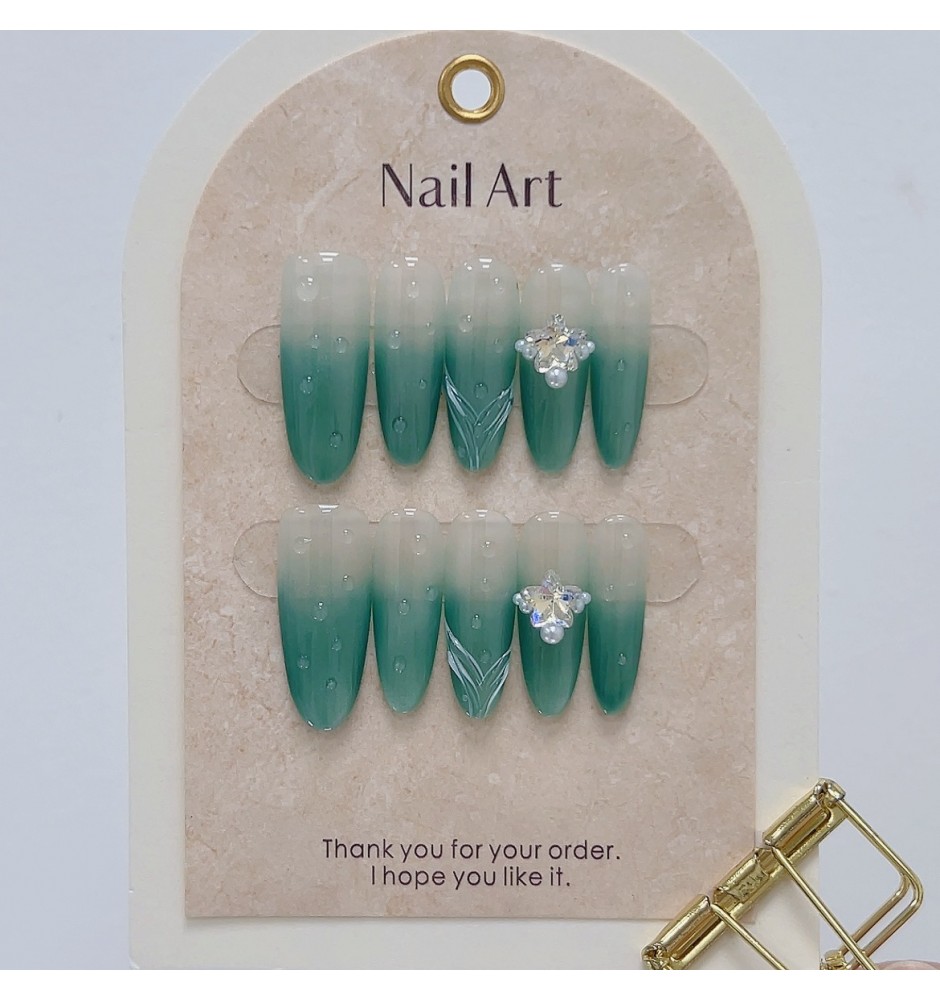 Verdant Jade Essence Press On Nails 10pcs